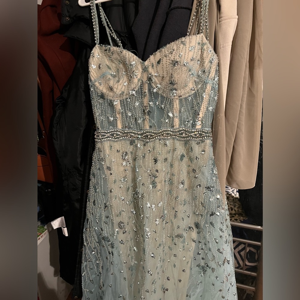 Beautiful sequin dress NWT